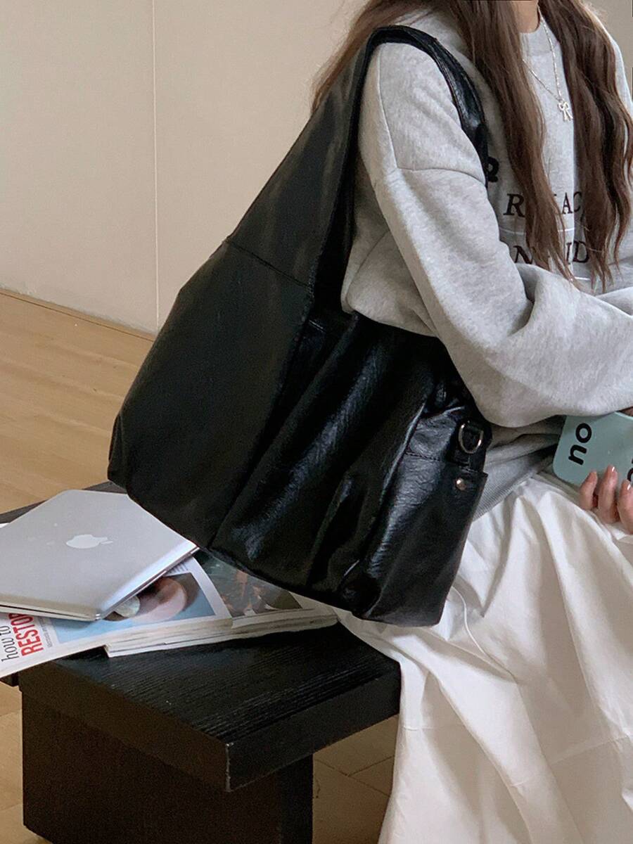 Hydration Bag - Black - View 1