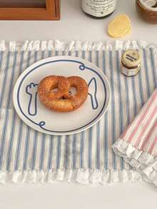 1 buah/6 buah Alas Meja Bergaris Motif Hati dan Renda, Alas Meja Makan Elegan, Tatakan Kopi, Alas Dekorasi Peralatan Makan - MultiWarna - View 1