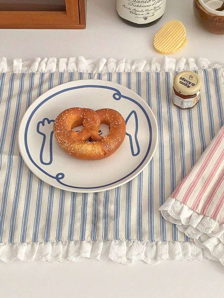 1 buah/6 buah Alas Meja Bergaris Motif Hati dan Renda, Alas Meja Makan Elegan, Tatakan Kopi, Alas Dekorasi Peralatan Makan - MultiWarna - View 1