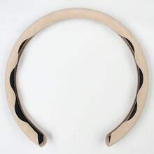1pc Anti-Slip Steering Wheel Cover - Suede Material + Sweat-Absorbent + C-Shaped Integrated Embedded Design + No Inner Ring, For Car/MPV/SUV/RV/Pickup/Van, Friendly Reminder: This Product Cannot Be Used If The Steering Wheel Inner Diameter Exceeds 42cm(16.54''). - 1pc - View 11
