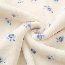 1pc New Flannel Bathrobe, Popular Coral Fleece Nightgown, Home Morning Robe, Premium Hotel Pajamas, Printed One-Piece Loungewear, Luxury Loose Tie Bathrobe, Home Wear, Suitable For Outdoor, All-Season Sleepwear. - Multicolor - View 6