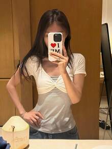 女款對比色扭紋條紋V領二合一短袖T恤，夏季修身顯瘦慵懶風上衣，白色 - 白色 - 查看 1