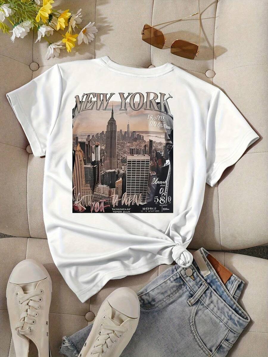 Against The Backdrop Of The New York Skyline, Women's Summer Clothes, Oversized Short-Sleeve Cotton T-Shirt, Urban Style, Fashionable Tops For Women, Loose Summer T-Shirts, Everyday Wear - 白色 - 查看 1