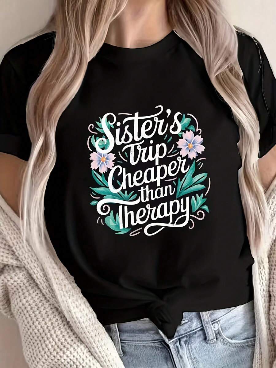Camiseta de Mujer   Esta camiseta casual de manga corta y cuello redondo para mujer presenta la frase 'Las viajes con hermanas son más baratos que la terapia', lo que la hace perfecta como p - Negro - Ver 1
