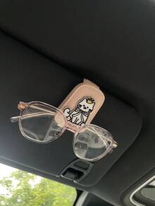 1pc Cartoon Puppy & Kitten Car Visor Glasses Clip, Creative Multifunctional Car Fashion Glasses Holder, Touching Puppy Crown & Kitten Car Glasses Clip, Magnetic Fashion Glasses Storage Clip For Car Interior, Leather Car Visor Glasses Holder, Car Fashion Glasses Clip Interior Accessory - A - View 4