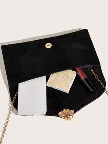 1PC Fashionable Small Hardware Velvet Oil Edge Flap Envelope Clutch Bag For Women - Black - View 7