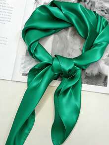 1pc Solid Color Handkerchief Neck Scarf, Women's Small Shawl Scarf Headscarf, Square Headband Headscarf, Suitable For Matching With Dresses - Green - View 1