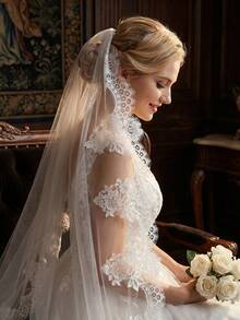 1pc 2026 Original Luxury 3D Textured Yarn Lace Trim 2m Bridal Wedding Veil, Outdoor Photography Veil, Lawn Small Train Bridal Veil, Elegant Church Wedding Hair Comb Veil - Beige - View 1