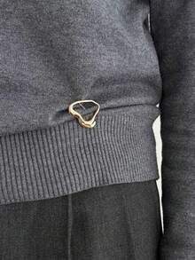 1pc Minimalist Asymmetric Hollow Silver Brooch, Abstract Design Women's Brooch, Suitable For Sweaters, Coats, Scarves And Other Daily Decorations - Multicolor - View 3