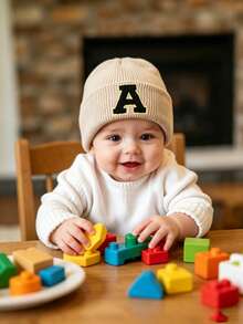 1 pieza Gorro de punto con letras A-Z para niños, gorro de punto de unicolor y cálido, adecuado para recién nacidos en el hospital, bebés, niños pequeños, niños y niñas, perfecto para uso al aire libre y diario - Beis - Ver 4