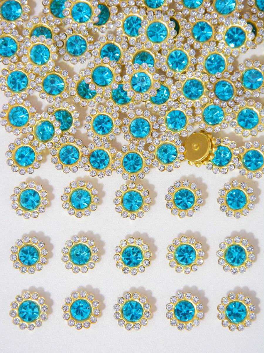 10-200 piezas Flores de strass azul lago de 12 mm, con un centro de strass azul lago rodeado de pequeños strass blancos, en un patrón de girasol. Flores de strass brillantes, accesorios de manualidades DIY, perfectos para tocados florales y decoración de ropa.