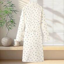 1pc New Flannel Bathrobe, Popular Coral Fleece Nightgown, Home Morning Robe, Premium Hotel Pajamas, Printed One-Piece Loungewear, Luxury Loose Tie Bathrobe, Home Wear, Suitable For Outdoor, All-Season Sleepwear. - Multicolor - View 3