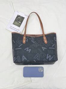 1 pieza Bolso tote de mujer de gran capacidad con decoración de remaches metálicos, bloques de color y monograma, de PU, color negro, nuevo para verano, bolso de hombro - Negro - Ver 3