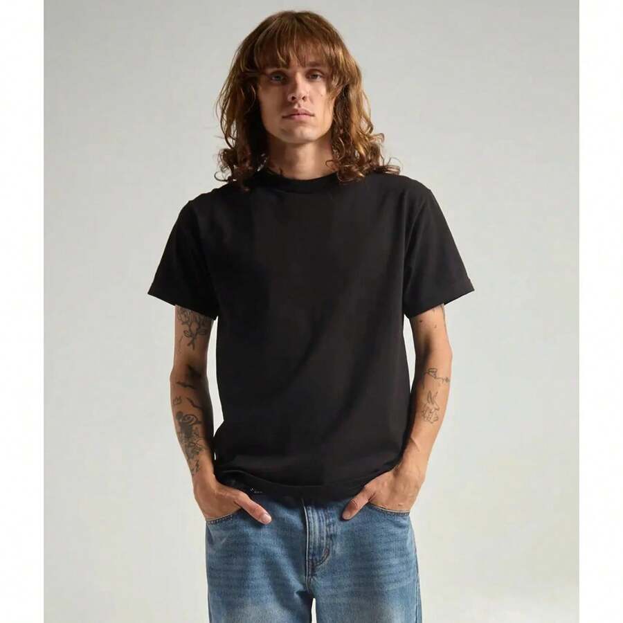Camiseta Activa de Manga Corta de 6.0oz - Tallas Estándar Clásicas - Negro - Ver 1
