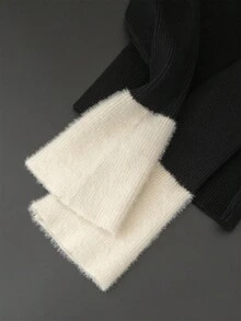 Women's Contrast Color Square Neck Fuzzy Trim Knit Top, Autumn/Winter New Slim Fit Vertical Ribbed Long Sleeve Sweater, Black & White Colorblock Flared Cuffs, Slimming Short Length Base Layer, Minimalist Sexy Style Soft Knit Cardigan For Innerwear And Outerwear - Black - View 7