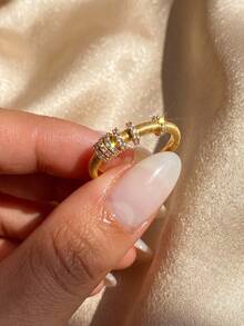 1pc Elegant Zirconia Inlaid Women's Ring, Suitable For Daily Wear, Holiday Gift, Or As A Beautiful Jewelry Gift For Friends - Brushed Lucky Ring - View 2