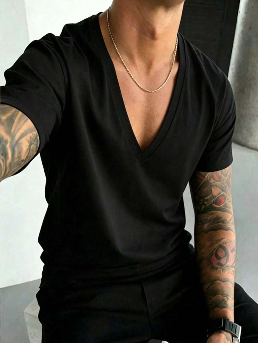 Camiseta de manga corta con cuello en V profundo casual para hombres, adecuada para uso diario y para ir al trabajo - Negro - Ver 1