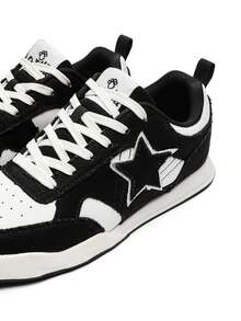 Q-AND Tênis Esportivo de Skate Plano com Patchwork de Lona em Contraste Preto e Branco para Homens 2026 Novo Decoração de Estrela Cano Baixo com Cadarço Clássico Versátil Tênis Esportivo Casual, Design Original para Uso Diário, Estilo Único - Preto e Branco - Visão 4