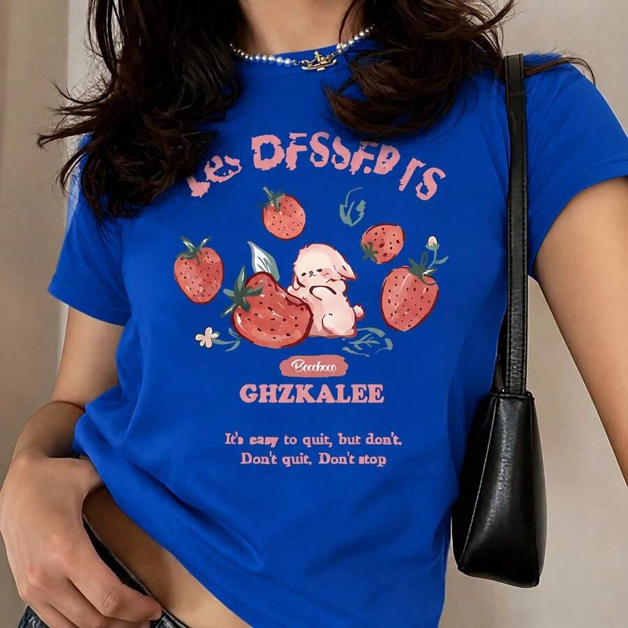 Camiseta colorida con estampado de letras, fresas y conejos, perfecta para uso casual en primavera y verano, diseñada para mujeres. - Azul - Ver 1