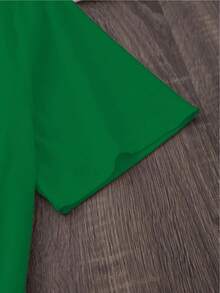 Camiseta para niños de 4 a 12 años con un diseño mágico de renos para bebés con lentejuelas "Merry & Bright", cuello redondo, manga corta y 100%. - Verde - Ver 6