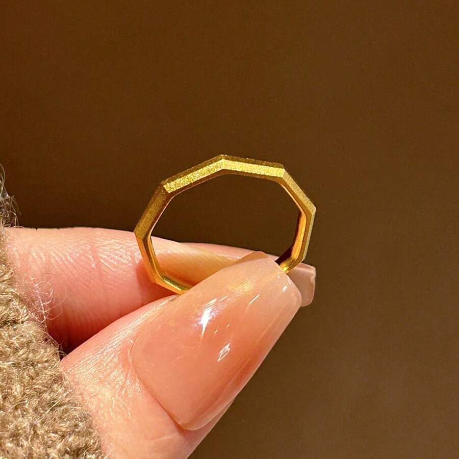1pc Fashionable Minimalist Personalized Versatile Exquisite Lightweight Luxury Niche Design Gold Geometric Plain Band Ring Suitable For Women's Daily Wear - Gold - View 1