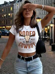 Camiseta gráfica corta de manga corta ajustada para mujer con estampado de calavera de toro 'Rodeo Cowboy Wild West', top corto estilo Y2K para mujer con estampado de calavera de vaquero del - Blanco 1 - Ver 1