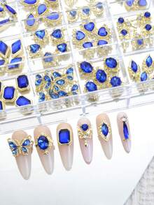 Decoraciones de arte de uñas de 12 cuadrículas: Corazón, Diamante, Niña linda, Varita mágica, Mariposa, Octágono, Conjunto azul real – Decoraciones de uñas cuadradas para mujeres, Decoraciones de uñas de belleza, Arte de uñas DIY, Uñas largas y puntiagudas, Decoraciones de uñas de verano, Encantos de uñas - Multicolor - Ver 1