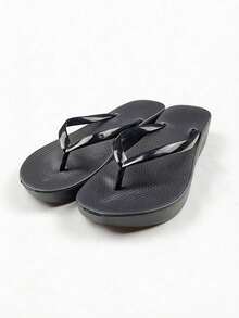 Tongs d'été pour femmes à plateforme épaisse de 4 cm et talons hauts, noir pur, design minimaliste, cadeau idéal pour les sorties à la plage - Tongs - Voir 11