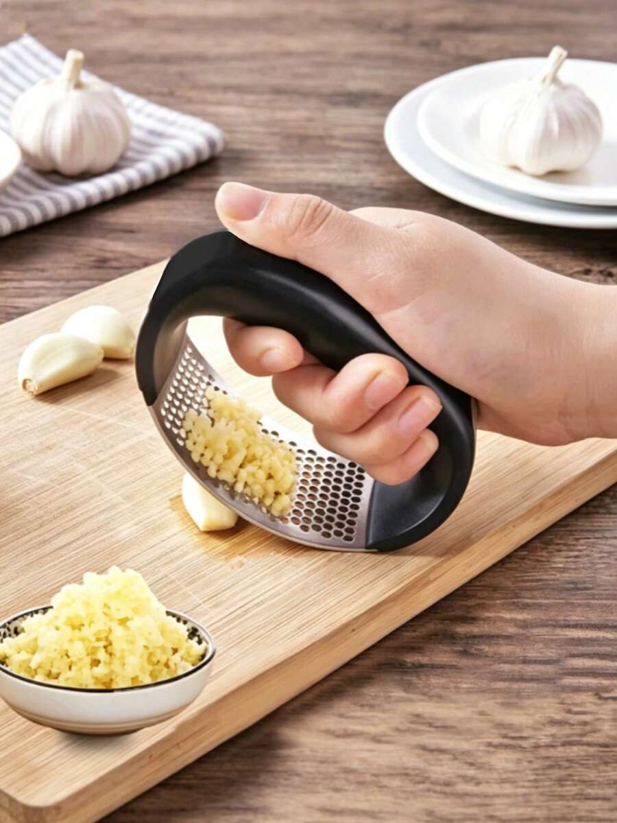 1pc Stainless Steel Garlic Press, Professional Garlic And Ginger Grinder With Ergonomic Handle, Rust-Proof, Multi-Function Vegetable, Fruit And Spice Grinder, Suitable For Camping, Home, Hotel And Restaurant Use, Kitchen Accessory