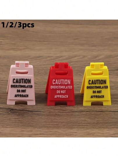 3/2/1pc Desktop Sign, Cute Desktop Sign Gift For Boyfriend/Girlfriend, Warning: Do Not Approach Desktop Due To Excessive Excitement, Room Decor, Home Decor, Decorative Item, Home Miniature