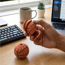 Set di palline a spirale stampate in 3D, deformabili, giocattoli fidget antistress da spremere con le mani, decorazione da scrivania a tema sportivo (calcio, basket, baseball), regalo per adulti, uso in ufficio - Multicolore - Visualizzare 5