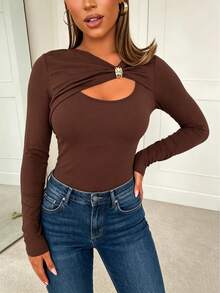 ChicMe Women's Sexy Front Twist Hollow Out Top, Gold Button Detail, Long Sleeve Slim Fit Ribbed Knit Sweater, Fashion Daily Party Wear - Coffee Brown - View 8
