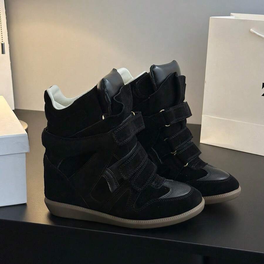 2026 New Style Women's Suede Sneakers, Hidden Inner Elevation, High-Top Board Shoes, Lightweight, Comfortable And Breathable - 黝黑 - 查看 1