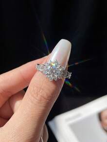 1件 1.0克拉雪花花朵莫桑石戒指 925純銀 優雅奢華 訂婚 婚禮 週年禮物 新娘婚禮珠寶 - 雪花莫桑戒指-1CT - 查看 2