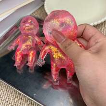 可愛玩偶捏捏樂，柔軟Q彈全身玩偶，慢回彈紓壓指尖玩具，無限擠壓，適合成人與兒童，完美派對禮物與教室獎勵，3色可選，玩偶捏捏樂，兒童派對禮物袋，趣味小物件，適合作為禮物/聖誕/萬聖節/復活節禮物，辦公室禮物與小禮物，節日裝飾禮物。適合朋友聚會或辦公室放鬆的小玩具。 - 粉色 - 查看 4