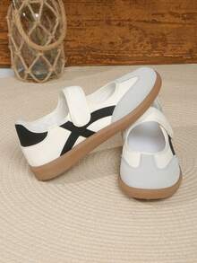 Zapatillas Mary Jane de color bloque beige para mujer con cierre de gancho y bucle, suela blanda, zapatos planos casuales de skate - Beis - Ver 2