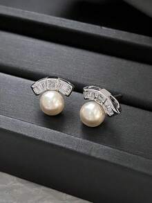 1 paire de boucles d'oreilles clous élégantes, exquises, petites et minimalistes, avec design en fausses perles et incrustation de strass en verre, douces et polyvalentes, convenant pour le trajet quotidien et le port décontracté des femmes - Argent - Voir 5