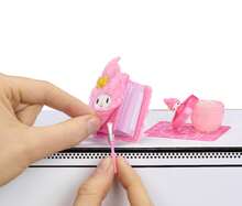 MGA Entertainment MGA's Miniverse Make It Mini Hello Kitty And Friends Series 3 Mini Collectibles, Sanrio, Retro Stationery Replicas, Crafts, DIY(Random) - Multicolor - View 4