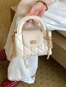 Fashion Classic Clown Solid Color Diamond Patchwork Design Chain Square Bag Twist Lock Closure Design Burgundy Bag - Beige - View 3