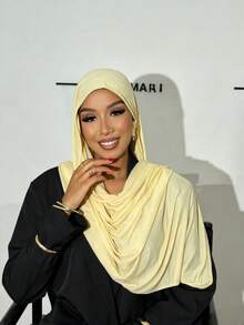 1 pieza Bufanda elegante y casual de unicolor clásico simple para mujer, bufanda de punto premium de jersey de modal con dobladillo, estilo turbante, adecuada para la vida diaria, viajes y reuniones - Amarillo crema - Ver 2