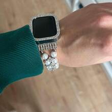 Pulsera de joyería con cuentas - Pulsera de perlas y diamantes de doble hilera + circonita cúbica de doble hilera compatible con Apple Watch 38 mm 40 mm 41 mm 42 mm 44 mm 45 mm 46 mm 49 mm S10/11-42 mm - Correa elástica para mujer - Diseño sencillo, elegante, moderno y brillante de perlas y diamantes - Cuerda cómoda, ligera y duradera - Se adapta a muñecas de 14 a 16 cm de circunferencia - Accesorio de correa de repuesto - 45mm - Ver 3