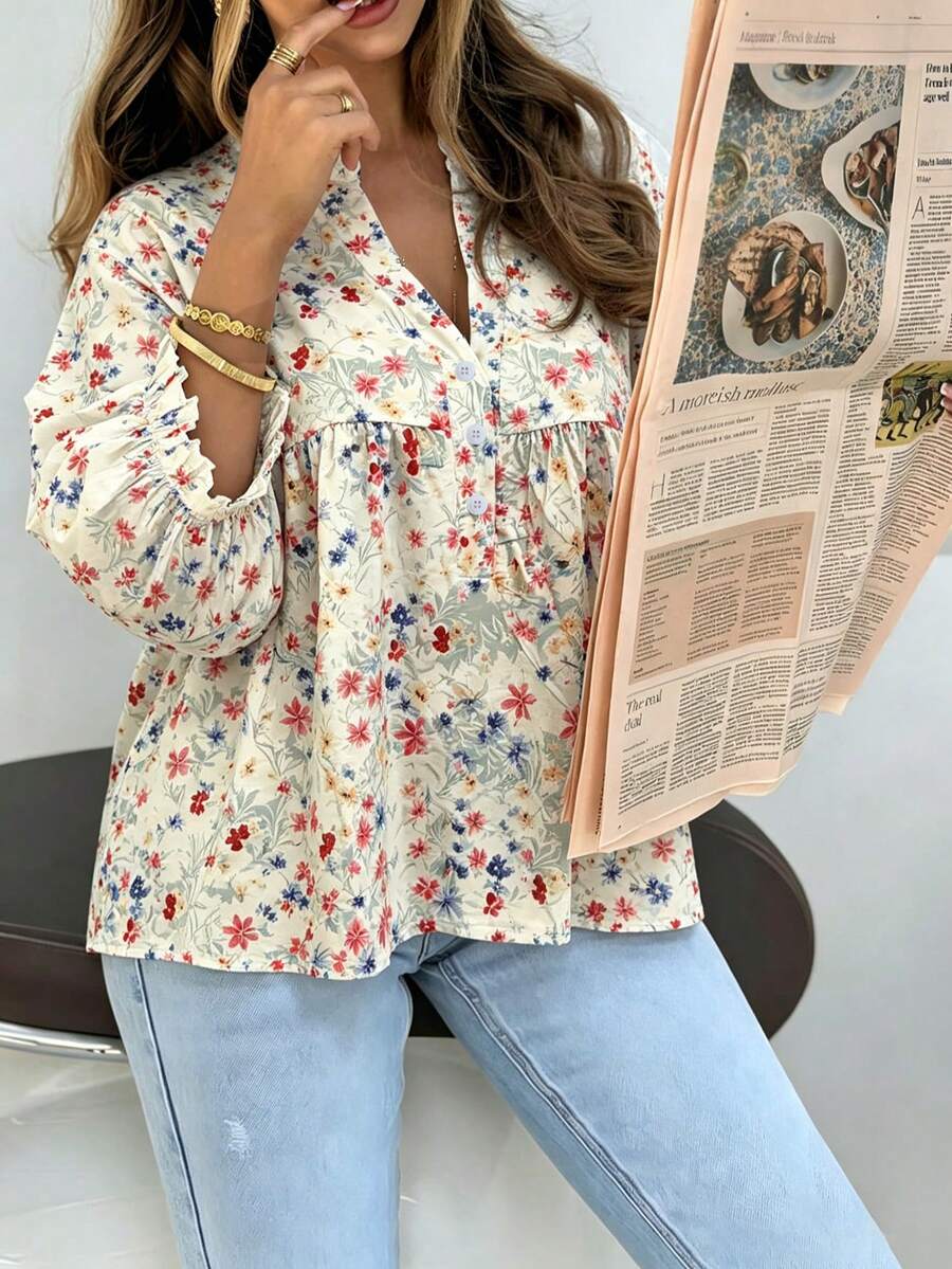 Blouse bohème grande taille pour femmes, manches courtes, col montant, imprimé floral ditsy, tissu tissé ample, style vacances d'été - Multicolore - Voir 1