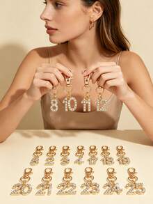 1pc Fashionable European And American Creative Versatile Cute Mini Lucky Number 1-25 Keychain Bag Charm, Suitable For Women's Car Keys, Bag Decoration And Gift Giving - Gold - View 2