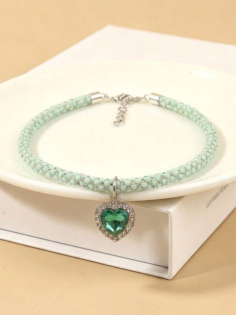 Diamond Heart Shaped Necklace, Suitable For Cats And Dogs, Daily Accessory For Cats And Dogs, Suitable For Small And Medium Sized Cats And Dogs, Can Be Worn All Year Round, Suitable For Home Or Outdoor Play (Note: Product Is Fragile, Do Not Overstretch) - Green - View 1