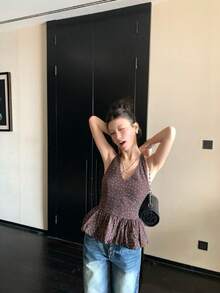 女款純色日常辣妹夏季波點設計下擺花苞式掛脖收腰顯瘦上衣 - 棕色 - 查看 2