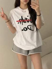 A Round Neck Short Sleeve T-Shirt With A Stylish White Lettering Print, A Loose Top That Goes Well With Summer Fashion - White - View 3