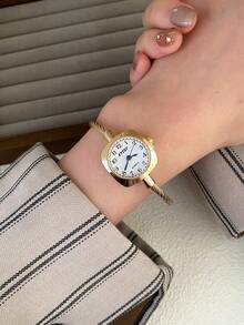 1件正方形金色手鐲女款石英手錶，簡約時尚優雅，適合日常佩戴，節日禮物的最佳選擇 - 金色 - 查看 5