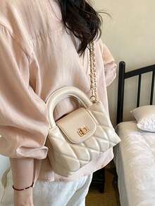 Fashion Classic Clown Solid Color Diamond Patchwork Design Chain Square Bag Twist Lock Closure Design Burgundy Bag - Beige - View 5