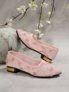 2026 New Pink Lace Low Vamp Slip-On Pumps For Women, Breathable Mesh 3D Rose Soft Sole Chunky Low Heel Shoes - Pink - View 7