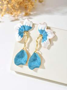 1 Pair Exaggerated 3D Floral Baroque Vintage Style Earrings, Multi-Layered Oil Drip Women's Design Earrings, Retro Luxury High-End Oil Drip Gradient Color 3D Iris Flower Earrings Suitable For Women's Daily, Vacation, Banquet Wear (Due To Manual Operation, There May Be Uneven Oil Drip, Please Understand) - Blue - View 4